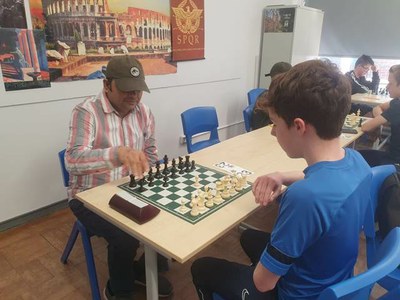 u18-r3-1a