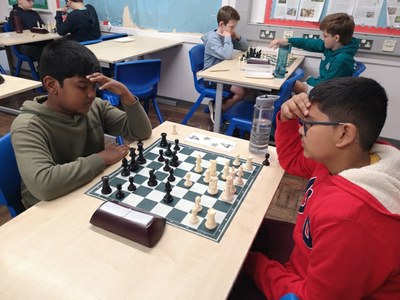 u12-r4-1