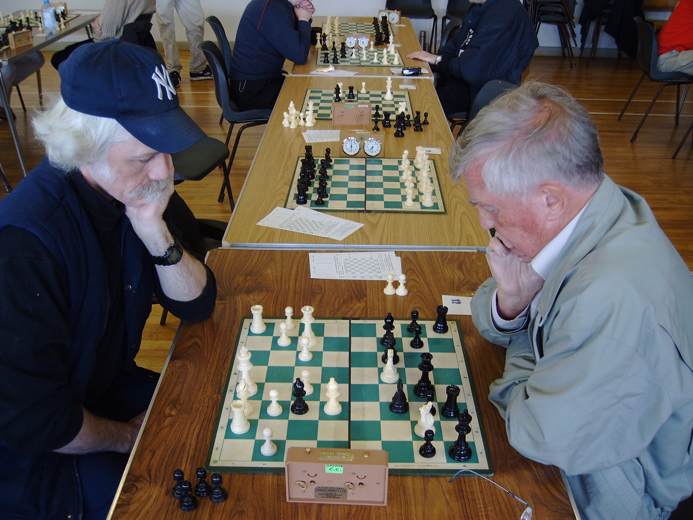 Michael Kane vs Alan Burns