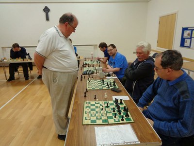 Simultaneous chess game, 4 April 2017: Simultaneous chess g…